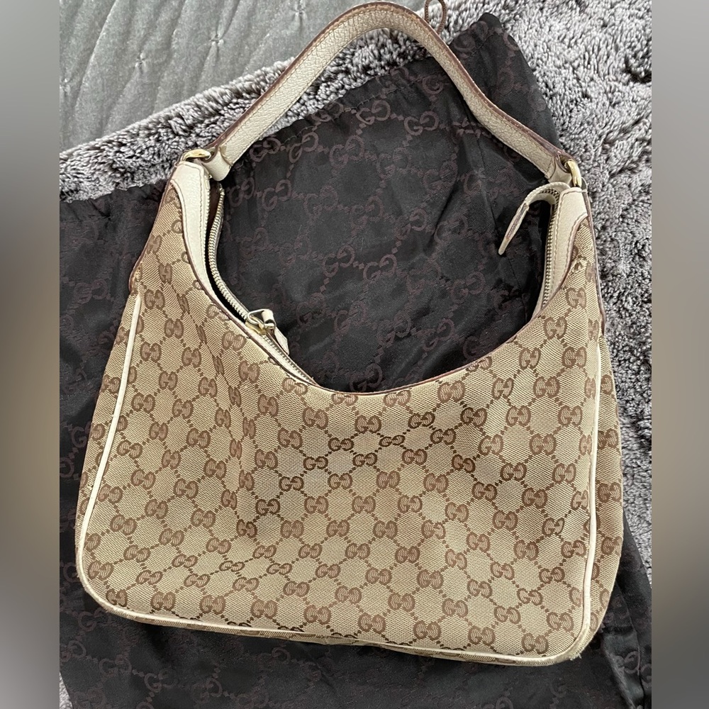 AUTHENTIC Gucci Monogram Shoulder Purse